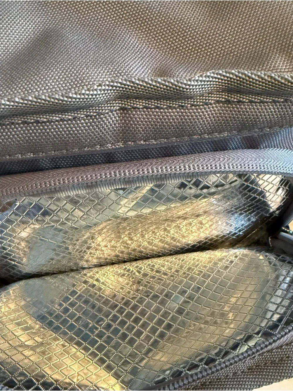 Nike Futura Sport Smoke Grey Insulated PEVA lining Lunch Bag - Picture 7 of 11